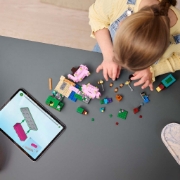 Imagine LEGO MINECRAFT GRADINA CU CIRESI INFLORITI 21260
