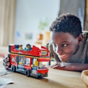 Imagine LEGO CITY AUTOBUZ TURISTIC ROSU CU ETAJ 60407