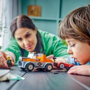 Imagine LEGO CITY CAMIONETA DE TRACTARE SI MASINA SPORT 60435