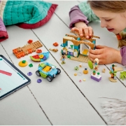 Imagine LEGO FRIENDS CHIOSC DE SMOOTHIE-URI PE PLAJA 42625