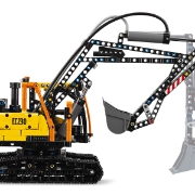 Imagine Lego Technic Camionul FMX și excavatorul electric EC230 de la Volvo 42175