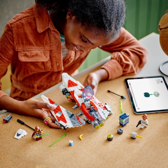 Imagine Lego Star Wars Nava Stelară a lui Jedi Bob 75388