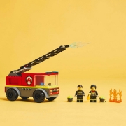 Imagine LEGO CITY CAMION DE POMPIERI CU SCARA 60463