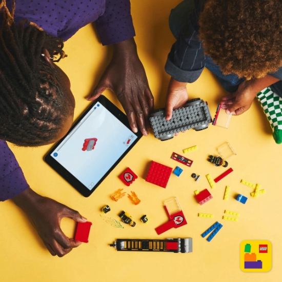 Imagine Lego City Camion de pompieri cu scară 60463