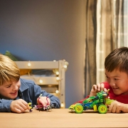 Imagine LEGO DREAMZZZ MATEO SI MASINA DE CURSE Z-BLOB 71491