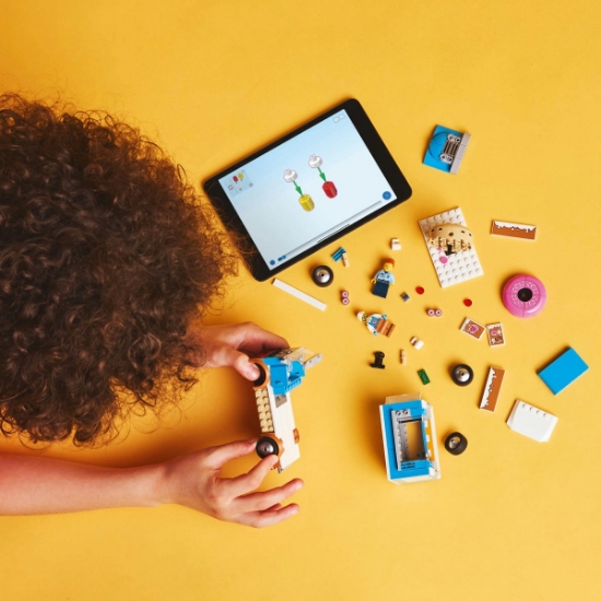 Imagine Lego City Furgoneta de gogoși 60452