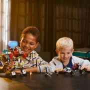 Imagine LEGO DREAMZzz Robotul tigru al lui Cooper și mașina hot rod a lui Zero 71497
