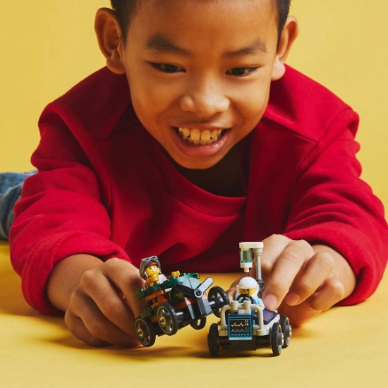 Imagine Lego City Pachet de curse Avion vs. Pat de spital 60459