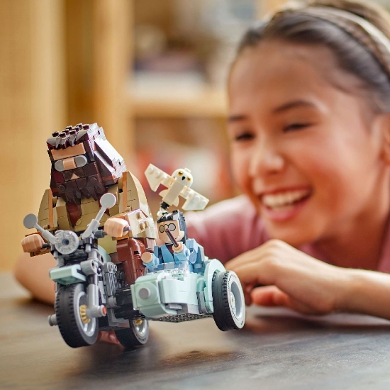 Imagine LEGO Harry Potter™ Hagrid și Harry pe motocicletă 76443