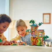 Imagine Lego Friends Momente cu prietenii la casa din copac 42652