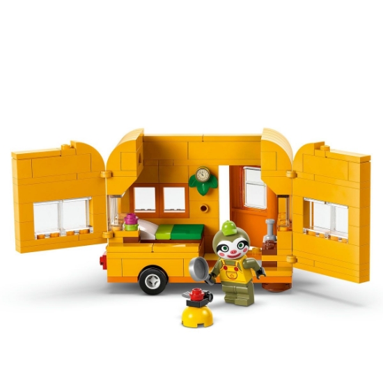 Imagine LEGO Animal Crossing Caravana și magazinul de grădinărit al lui Leif 77054