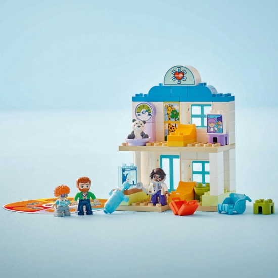 Imagine Lego Duplo Prima vizită la doctor 10449