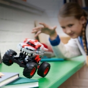 Imagine LEGO TECHNIC MONSTER JAM THUNDERROARUS PULL-BACK 42200