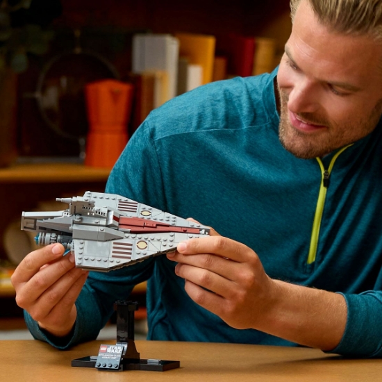 Imagine Lego Star Wars TM Nava de asalt din clasa Acclamator 75404