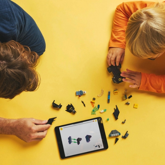 Imagine LEGLego Super Heroes Batman și Batmobile vs. Mr. Freeze 76301