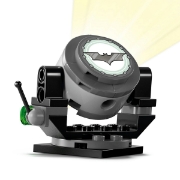 Imagine Lego Super Heroes Batman Tumbler vs. Two-Face și Joker 76303
