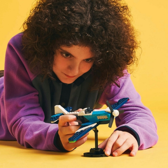 Imagine Lego Creator Avion de curse 31160Lego Creator Avion de curse 31160