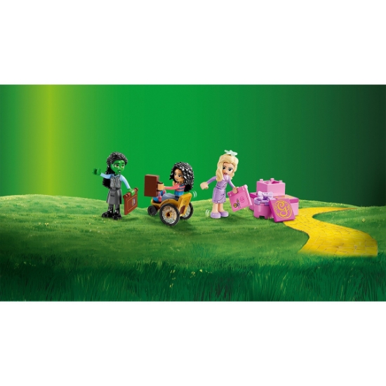 Imagine LEGO Wicked Glinda, Elphaba și Nessarose la Universitatea Shiz 75681