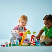 Imagine LEGO DUPLO TARG DE DISTRACTII 10453