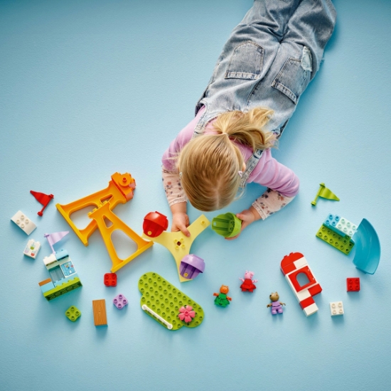Imagine LEGO DUPLO Târg de distracții 10453