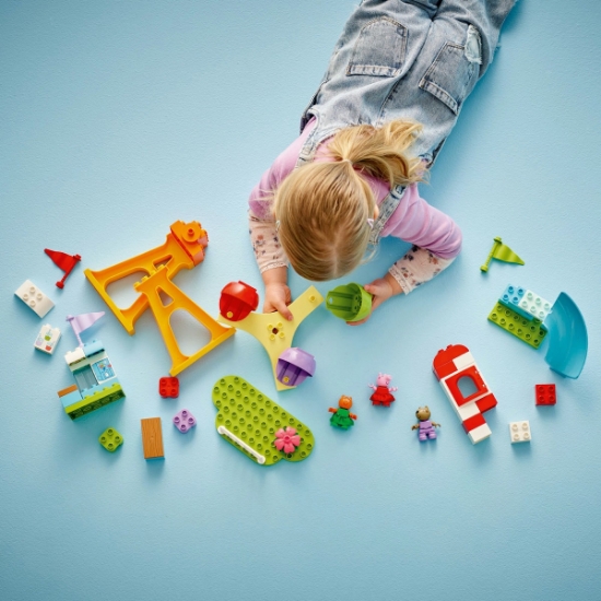 Imagine LEGO DUPLO Târg de distracții 10453