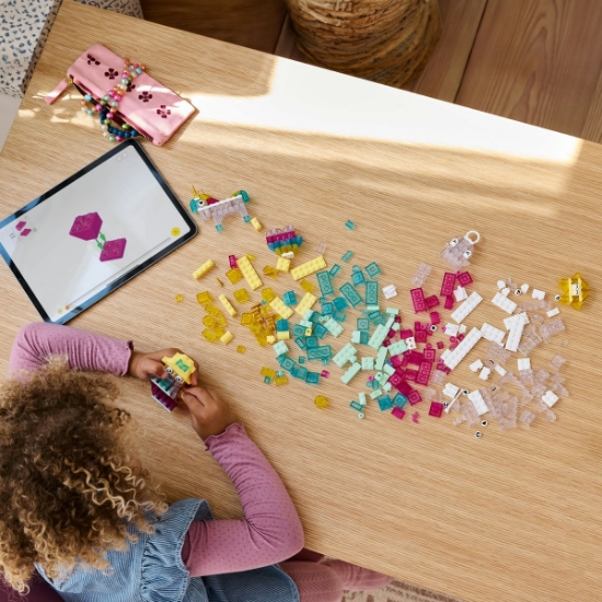 Imagine Lego Classic Cutie Transparentă Magică 11040