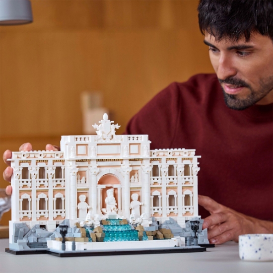 Imagine LEGO Architecture Fântâna Trevi 21062