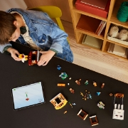 Imagine LEGO MINECRAFT ATACUL BALOANELOR GHAST ASUPRA SATULUI 21273