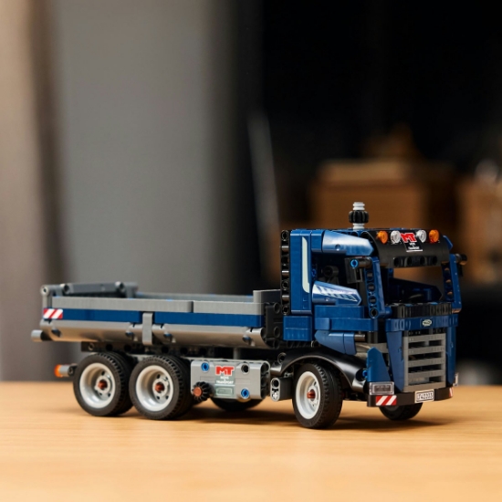 Imagine Lego Technic Camion cu benă basculantă 42203