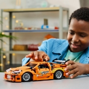 Imagine LEGO TECHNIC FAST AND FURIOUS TOYOTA SUPRA MK4 42204