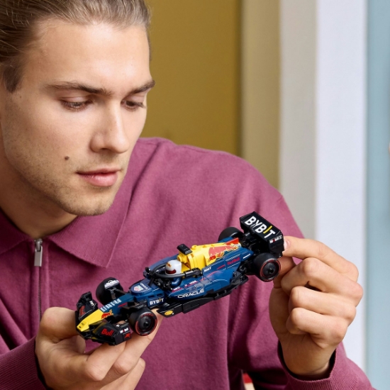 Imagine LEGO SPEED CHAMPIONS Masina de curse F1 Oracle Red Bull Racing 77243