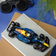 Imagine LEGO SPEED CHAMPIONS Masina de curse F1 Oracle Red Bull Racing 77243