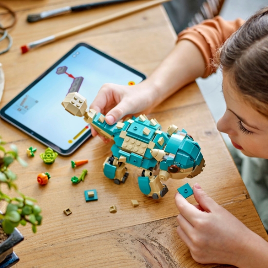 Imagine LEGO Jurassic World Bebelușa Bumpy Ankylosaurus 76962