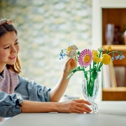 Imagine Lego Botanicals Mic buchet de flori pastel 10347