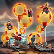 Imagine Lego Super Heroes Răzbunătorii Sfârșitul Jocului Bătălia finală 76323