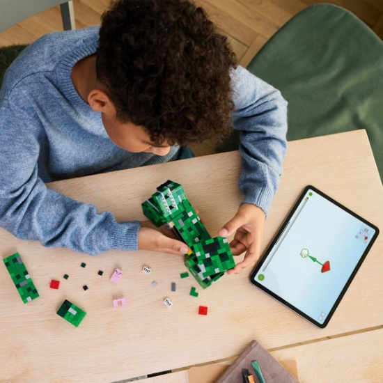 Imagine LEGO Minecraft Creeper 21276