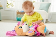 Imagine FISHER PRICE CATELUSA SIS VORBESTE IN LIMBA ROMANA