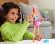 Imagine BARBIE PAPUSA BARBIE VEDETA MALIBU