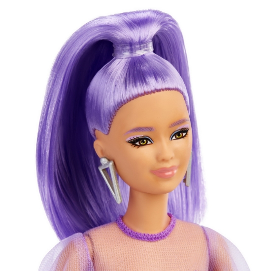 Imagine PAPUSA BARBIE FASHIONISTA CU PAR MOV CU ROCHIE CU UMERI BUFANTI
