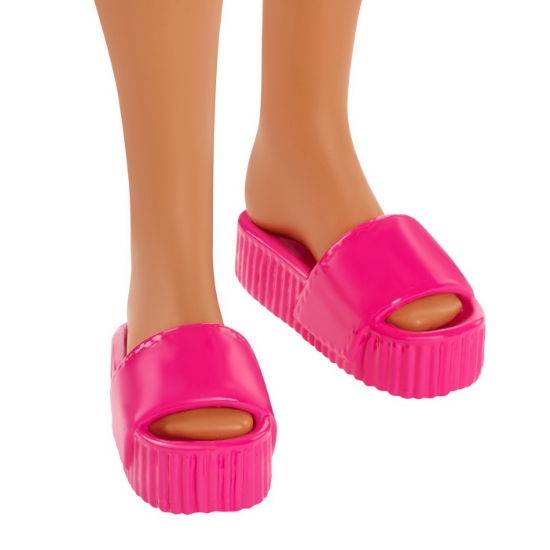 Imagine BARBIE TRAVEL PAPUSA BARBIE ANIVERSARE 50 DE ANI MALIBU SATENA