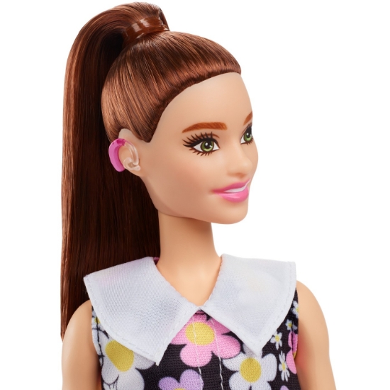 Imagine PAPUSA BARBIE FASHIONISTA SATENA CU ROCHIE CU IMPRIMEU FLORAL