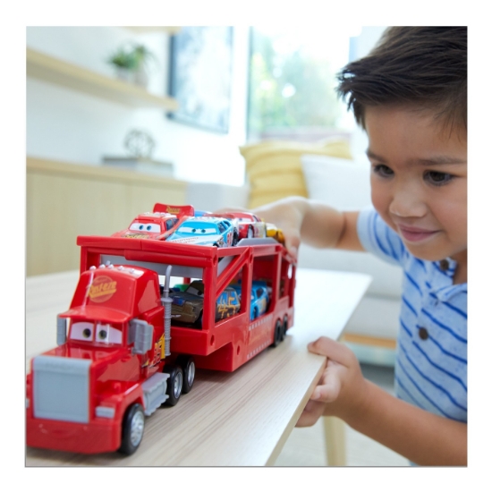 Imagine Cars transportatorul Mack