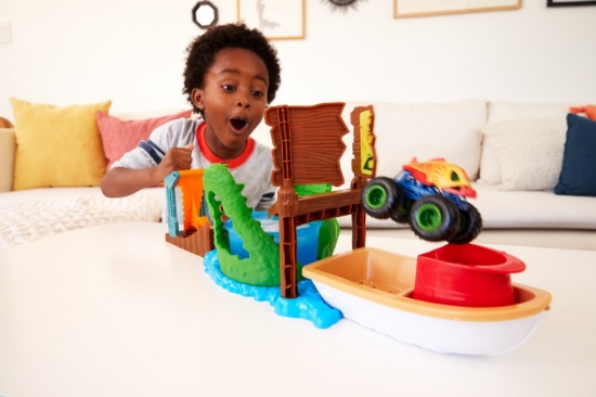 Imagine Hot Wheels Monster Truck Color Shifters Atacul Crocodilului