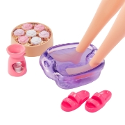 Imagine BARBIE SET DE JOACA CU ACCESORII PAPUSA BARBIE O ZI LA SPA