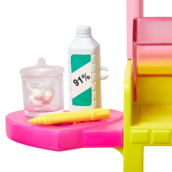 Imagine BARBIE PAPUSA BARBIE SKIPPER FIRST JOBS EAR PIERCER