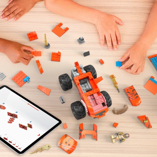 Imagine Hot Wheels Monster Truck Mega set construcție cursă Tiger Shark Chomp