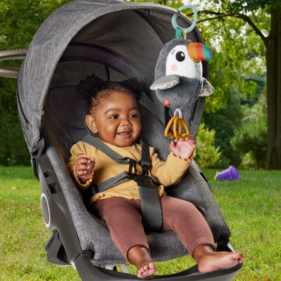 Imagine Fisher Price Jucărie Tucan de pluș – aventură tropicală pentru bebeluși zâmbitori!