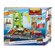 Imagine Hot Wheels City benzinărie