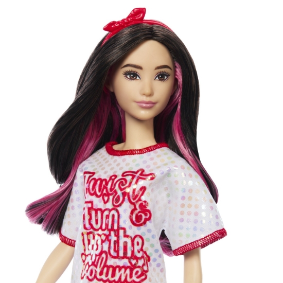 Imagine PAPUSA BARBIE FASHIONISTA BRUNETA CU ROCHITA SPORT