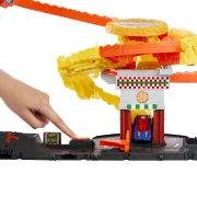 Imagine Hot Wheels City Pizzeria atacul cobrei